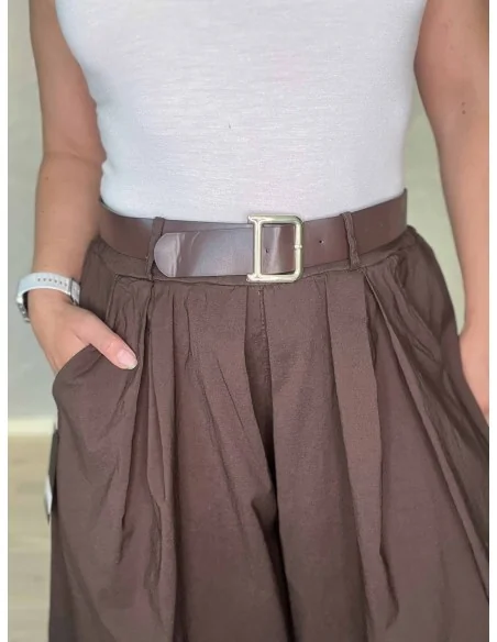 Bælte og lommer på brune bermuda shorts – TIPPY