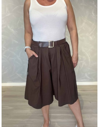 Brune bermuda shorts i viskose, polyester og elastan med vidde og bælte – TIPPY Italian Select TIPPY