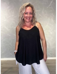 Sort top i 95% polyester og 5% elastan med tynde stropper – TIPPY Collection TIPPY