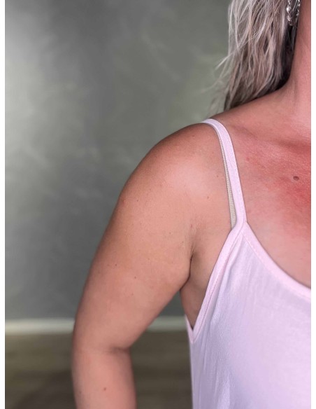 Tynde stropper og A-form på rosa top – TIPPY
