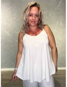 Sand top i 95% polyester og 5% elastan med tynde stropper – TIPPY Collection TIPPY