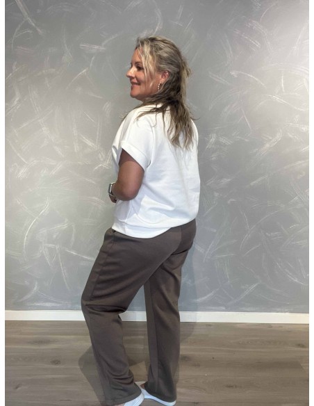 Bagside af taupe sweatsæt til kvinder – TIPPY