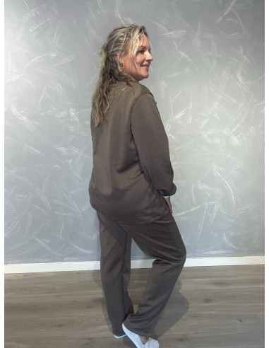 Bagside af taupe blazersæt til kvinder – TIPPY