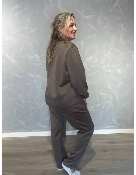 Bagside af taupe blazersæt til kvinder – TIPPY