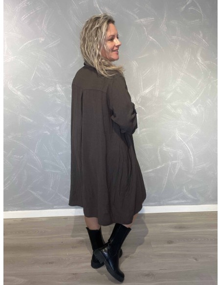 Bagside af brun lang tunika til kvinder – TIPPY