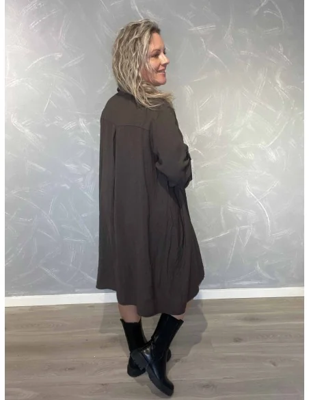 Bagside af brun lang tunika til kvinder – TIPPY
