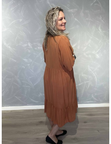 Bagside af orange midi kjole til kvinder – TIPPY