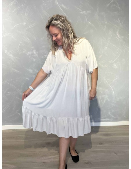 Sand midi kjole i 100% viskose med V-udskæring og glimmerkant – TIPPY Italian Select TIPPY