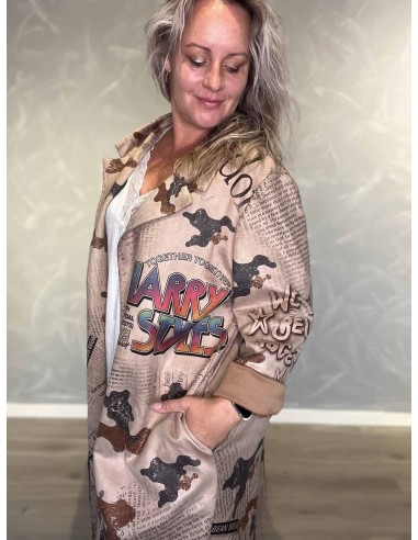 Reverskrave og lomme på beige mix jakke i ruskindslook – TIPPY