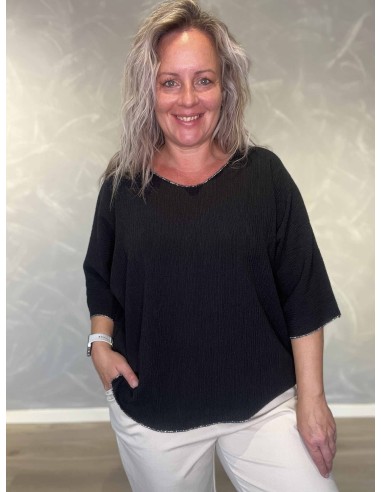 Sort oversize bluse i viskose og elastan med sølvkanter – TIPPY Collection