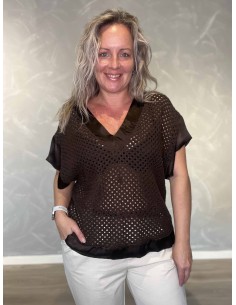 Brun hulstrikket bluse i bomuld med V-hals og satinkanter – TIPPY Italian Select