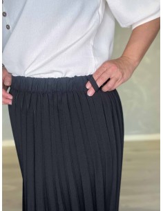 Sort plissénederdel i viskose, polyester og elastan med elastisk talje – TIPPY Italian Select 2