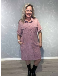 Rosa skjortekjole i polyesterfløjl med knapper – Design by TIPPY