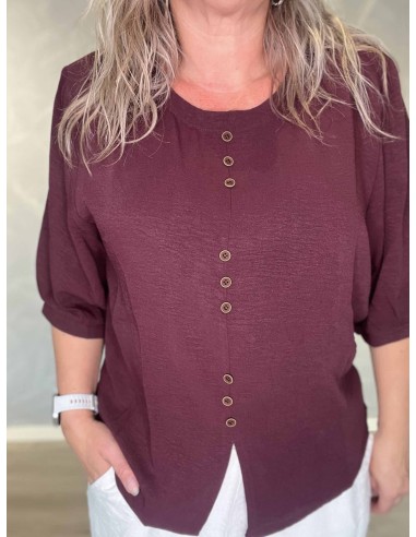 Bordeaux bluse med tre sæt knapper | TIPPY