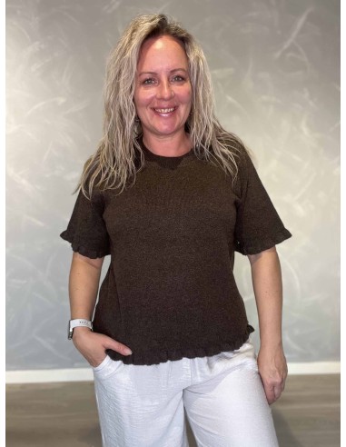 Brun strikbluse i genanvendt polyesterblanding med bølgekant – Design by TIPPY