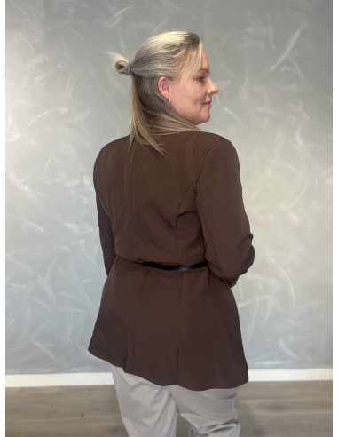 Bagside af brun lang blazer til kvinder – TIPPY