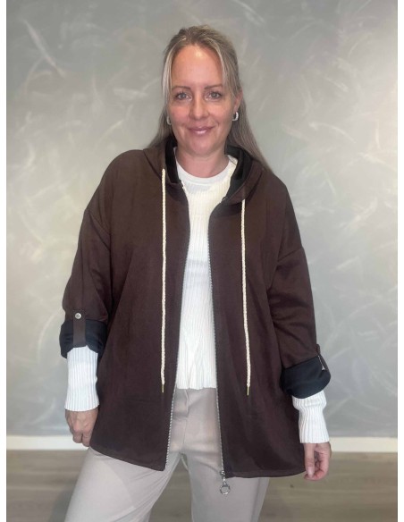 Brun cardigan i imiteret nubuck med hætte og guldglimmersnøre – TIPPY Italian Select