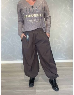 Brune baggybukser i 100% polyester med sorte sidestriber – TIPPY Italian Select
