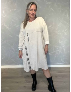 Sand fløjlskjole i polyester, viskose og elastan med lynlåsdetaljer – TIPPY Italian Select