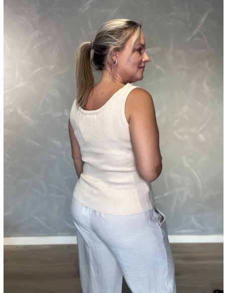 Bagside af sandfarvet striktop til kvinder – TIPPY