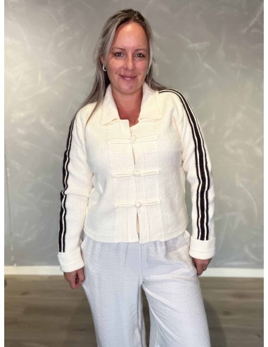 Offwhite strikcardigan i akryl, polyester og polyamid med sorte ærmestriber – TIPPY Italian Select