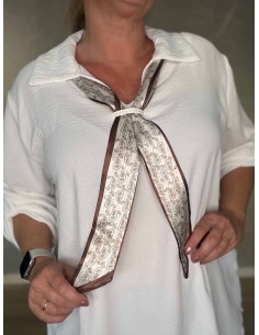 Hvid bluse i polyester, viskose og elastan med mønstret tørklæde – TIPPY Italian Select 2