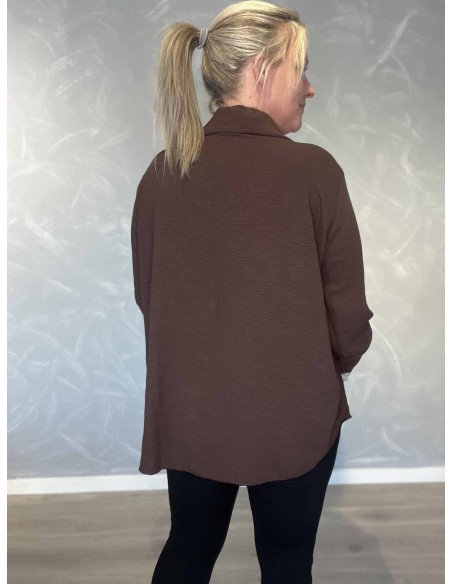 Bagside af brun bluse til kvinder – TIPPY