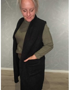 Sort lang plysvest i 73% polyester, 22% viskose og 5% elastan med store lommer – TIPPY Italian Select 2