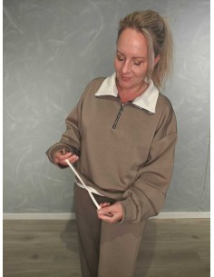 Taupe sæt i viskoseblanding med lynlåsbluse og vide bukser – TIPPY Italian Select 2