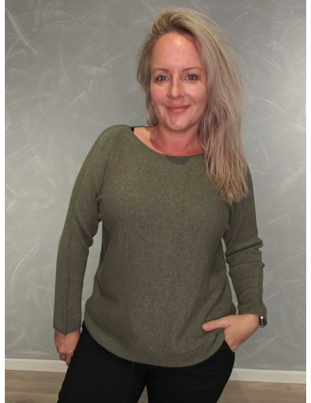 Grøn langærmet finstrikbluse i 52% viskose, 28% polyester og 20% polyamid med rund hals – TIPPY Collection