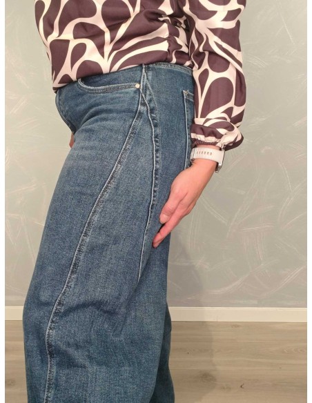 Panelsyninger og lommer på blå barrel jeans – TIPPY
