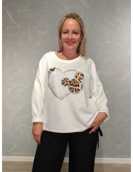 Hvid oversize bluse i viskose med Mickey-hjerte og similisten – Italian Select TIPPY