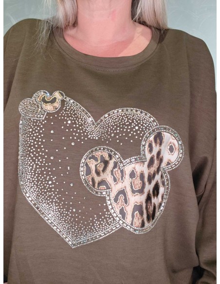 Similisten på Mickey-hjerte på brun oversize bluse – TIPPY