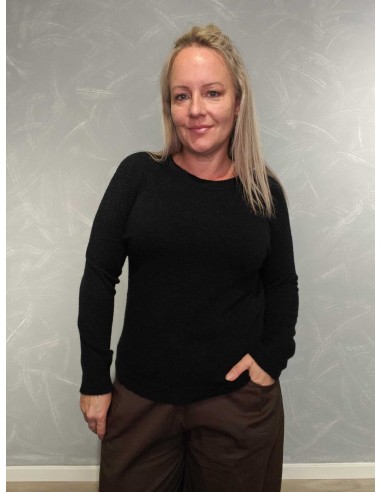 Sort alpakastrik i babyalpaka og uld med rund hals – TIPPY Collection