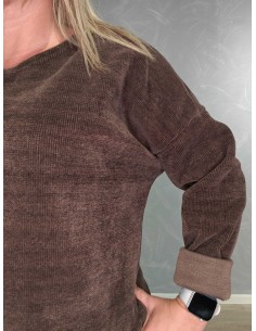 Brun fløjlsbluse i viskose med elastik i bunden – TIPPY Collection 2