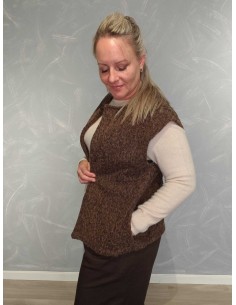 Brun kort plysvest med lommer og åben front – Italian Select TIPPY 2