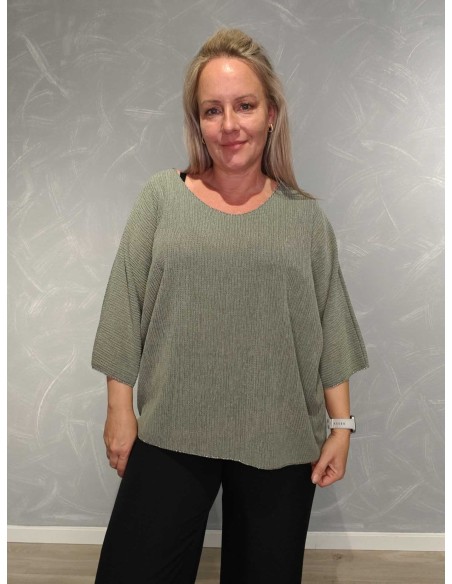 Grøn oversize bluse i viskose med struktur og sølvkanter – TIPPY Collection