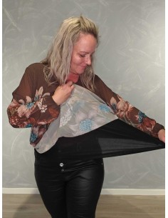 Brun plissébluse i polyester og viskose med blomsterprint – TIPPY Collection 2