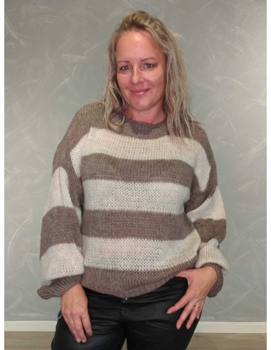 Taupe og creme strik i akryl, polyamid, uld og viskose med brede striber – TIPPY Collection