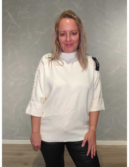 Creme bluse i viskoseblanding med sten på ærmerne – Italian Select TIPPY