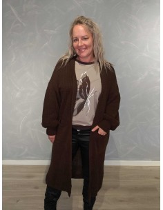 Brun lang strikcardigan i 100% akryl med lommer – TIPPY Collection