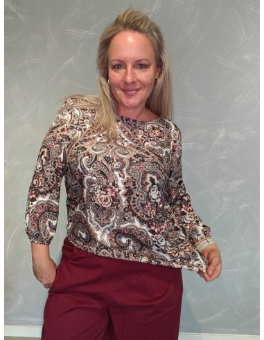 Elastikbund og paisleyprint på brun bluse – TIPPY
