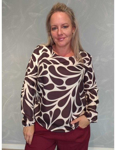 Brun bluse i bomuld med abstrakt print og elastikbund – Italian Select TIPPY