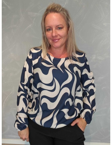 Navy bluse i bomuld med abstrakt print og elastikbund – Italian Select TIPPY”