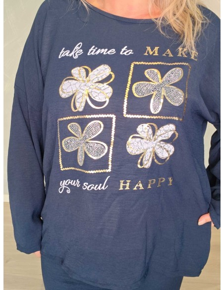Blomstermotiv med similisten på navy bluse – TIPPY