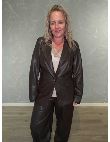 Brun læderlookjakke i polyester og polyurethan med pyntelommer – TIPPY Collection