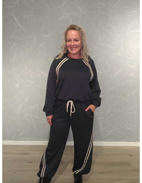 Navy sweatsæt med bluse, bukser og snoede striber – TIPPY Italian Select