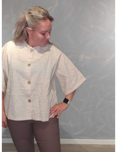 Nærbillede af vide 3/4-ærmer på beige cardigan i polyester og viskose – TIPPY