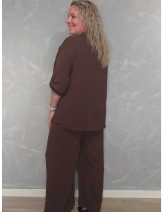 Brunt sæt med bluse, vide bukser og solbroche – TIPPY Collection 2