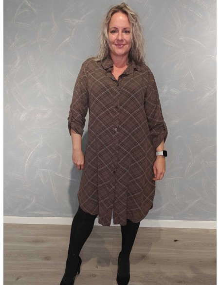 Brun ternet skjorte i 100% viskose med knapper og lang pasform – TIPPY Collection